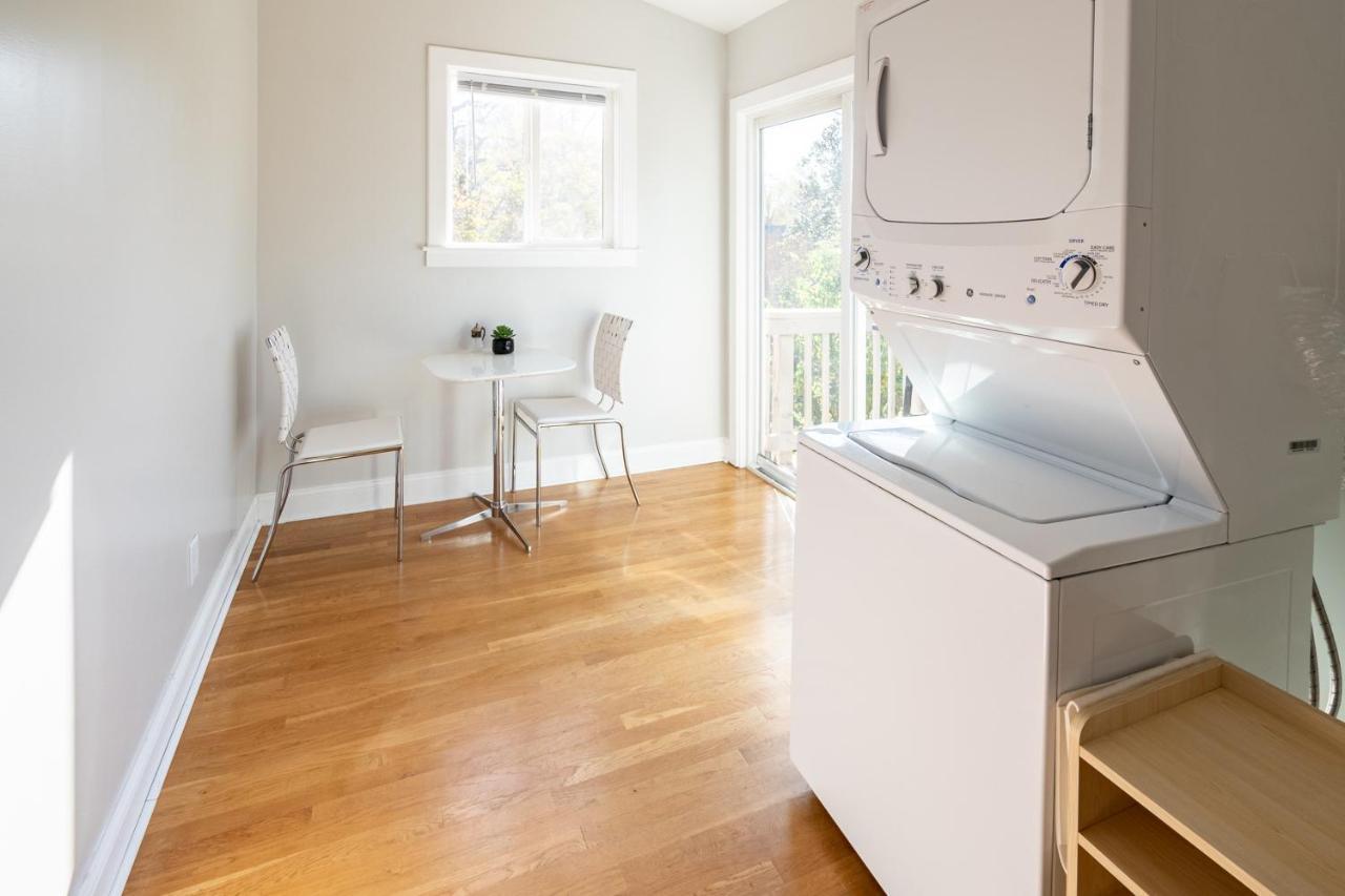 Contemporary 3-Bedroom Home With Balcony In Rva Richmond Eksteriør billede