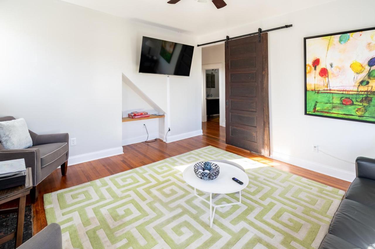 Contemporary 3-Bedroom Home With Balcony In Rva Richmond Eksteriør billede