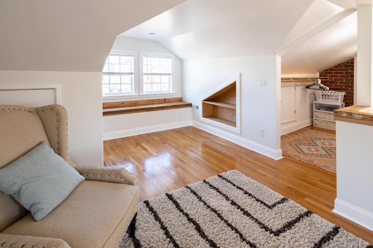 Contemporary 3-Bedroom Home With Balcony In Rva Richmond Eksteriør billede